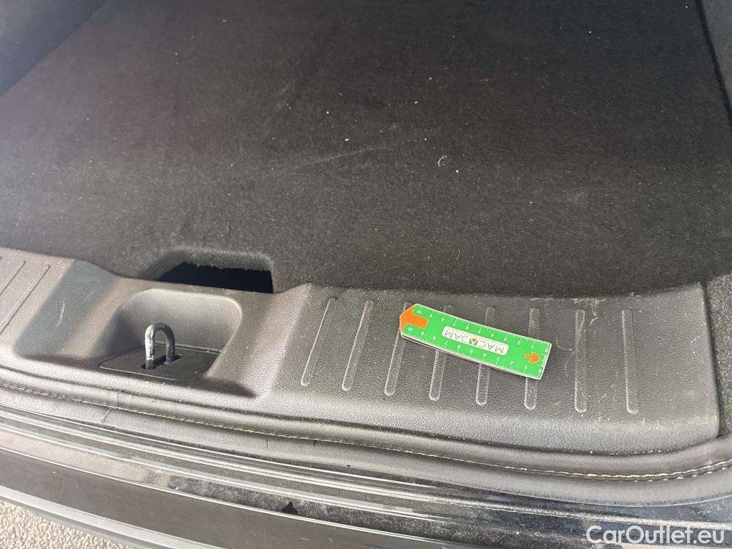  Nissan  Juke NISSAN  / 2019 / 5P / Crossover DIG-T 114 DCT Business+ #18