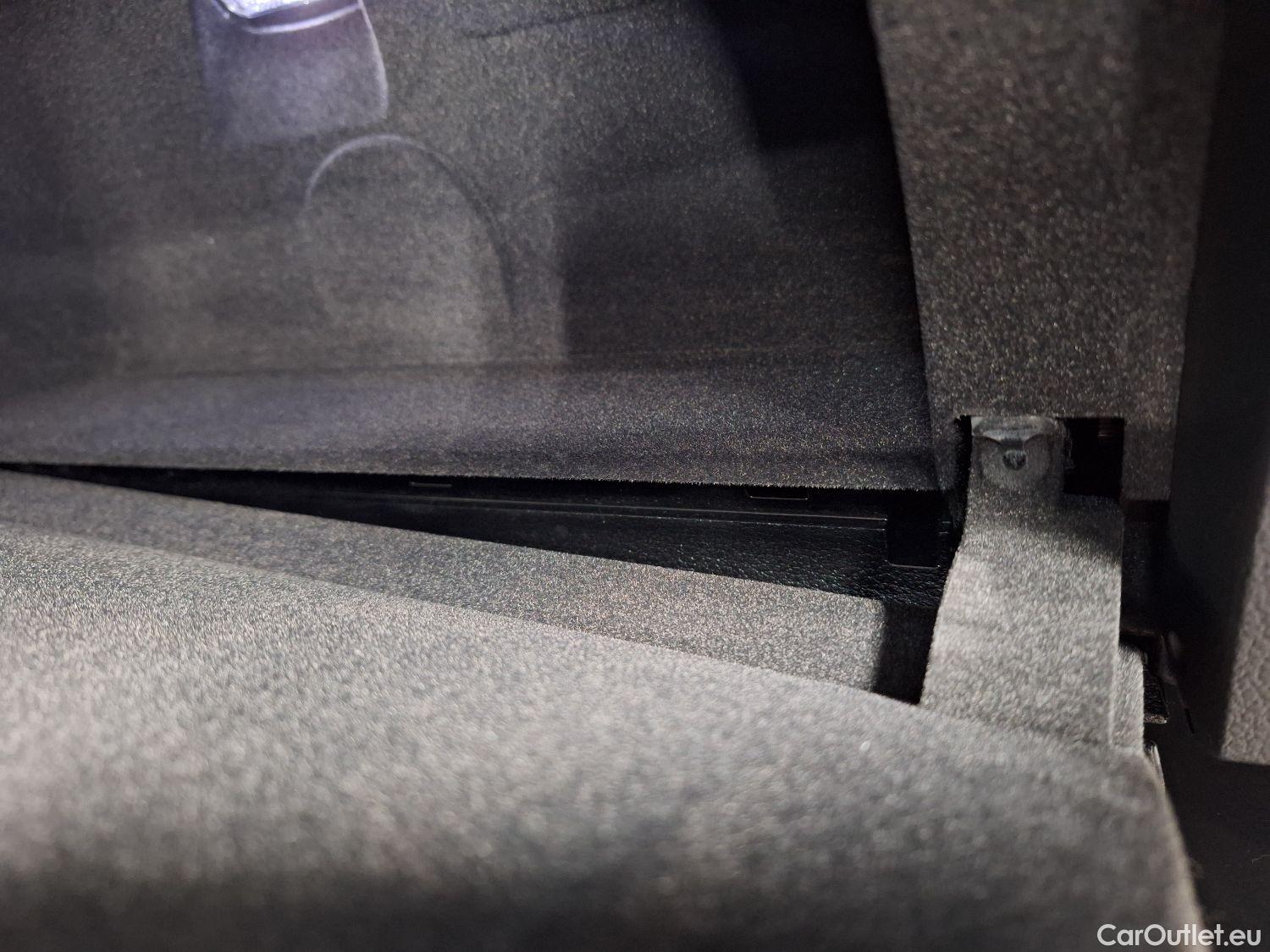  Audi  E-TRON Audi,  '19 BEV, Audi  55 Quattro S-Line 5d #6