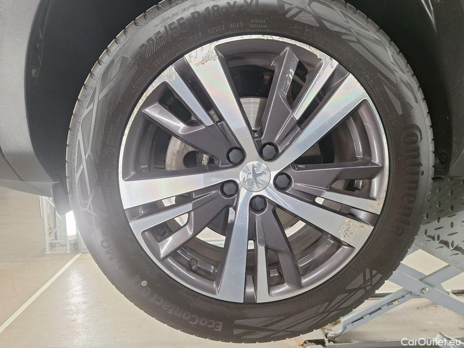  Peugeot  5008 Peugeot,  FL'20, Peugeot  1.5 BlueHDi 96kW S&S EAT8 Allure Pack #3