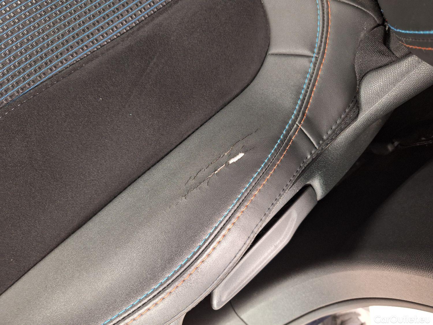  Peugeot  308 Peugeot,  FL'17, Peugeot  1.2 PureTech 130 S&S EAT8 Tech Edition #21