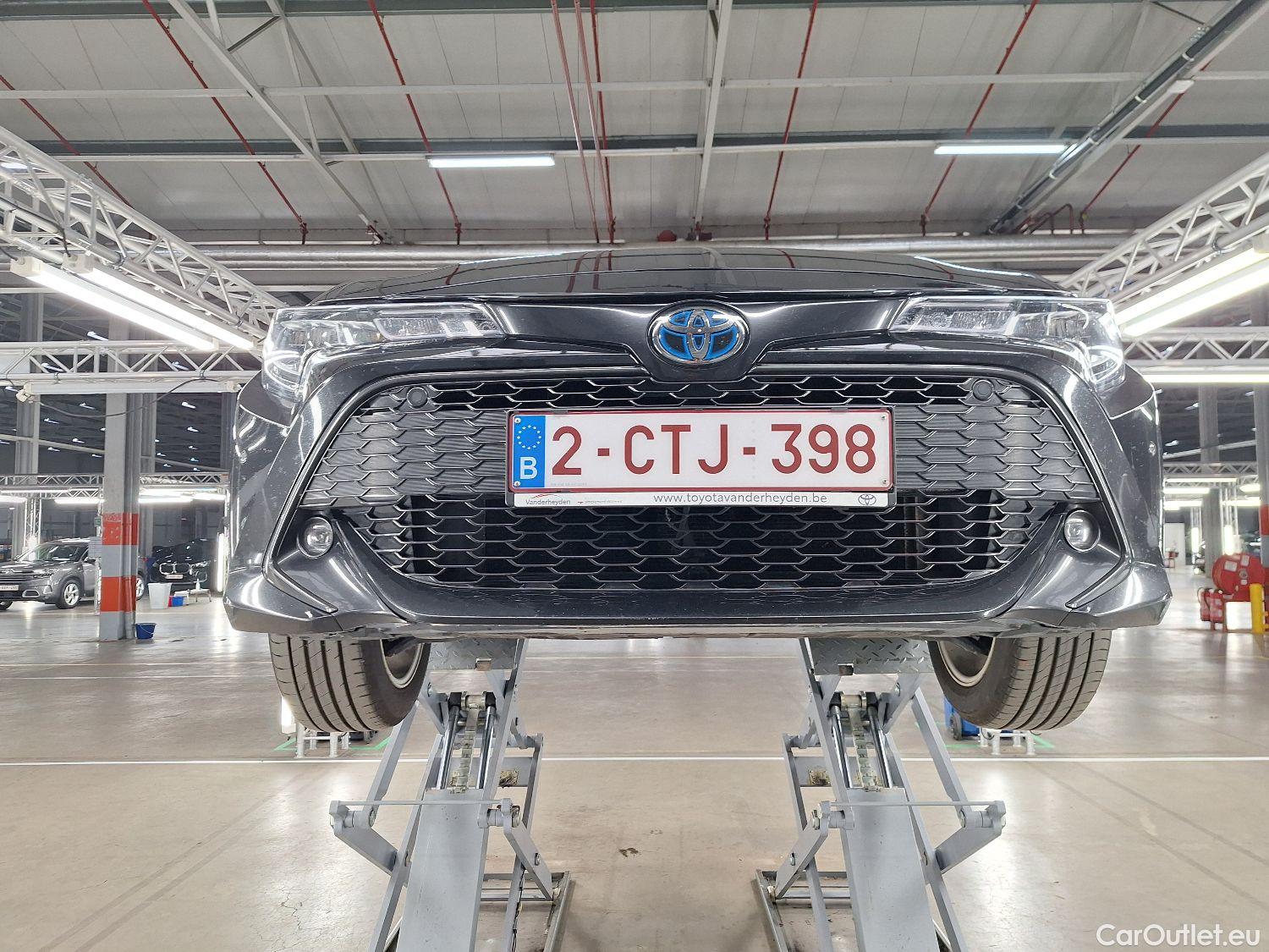  Toyota  Corolla Toyota,  TS '19, Toyota  Touring Sports 1.8 Hybrid Dynamic e #1