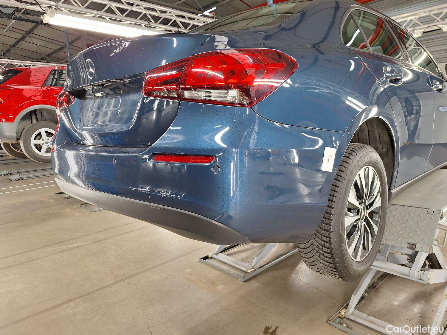  Mercedes  A-Klasse Mercedes, A-Class Berline '18, Mercedes-Benz  Limousine A 180 d DCT Busin #23