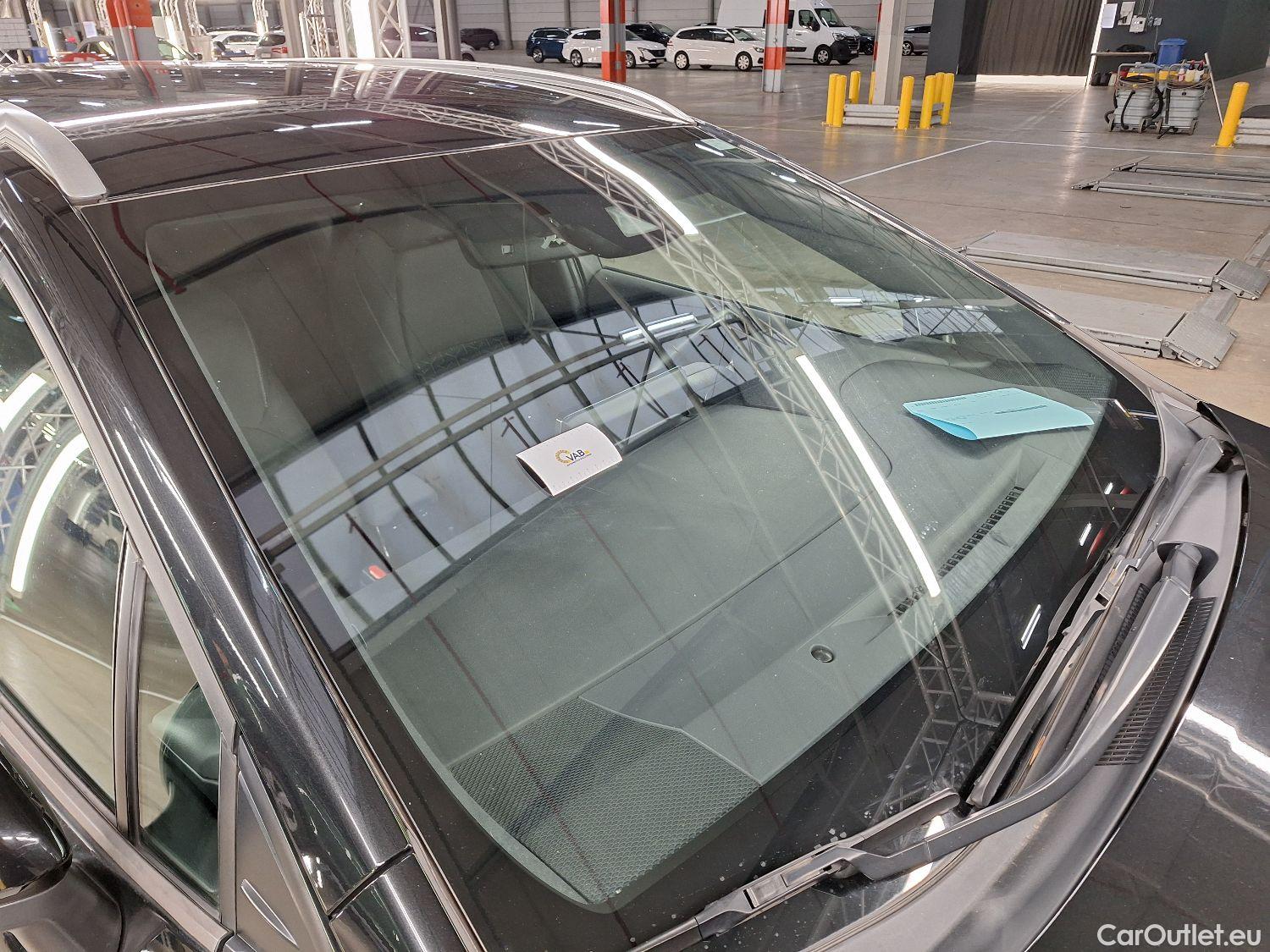  Toyota  Corolla Toyota,  TS '19, Toyota  Touring Sports 1.8 Hybrid Dynamic P #34