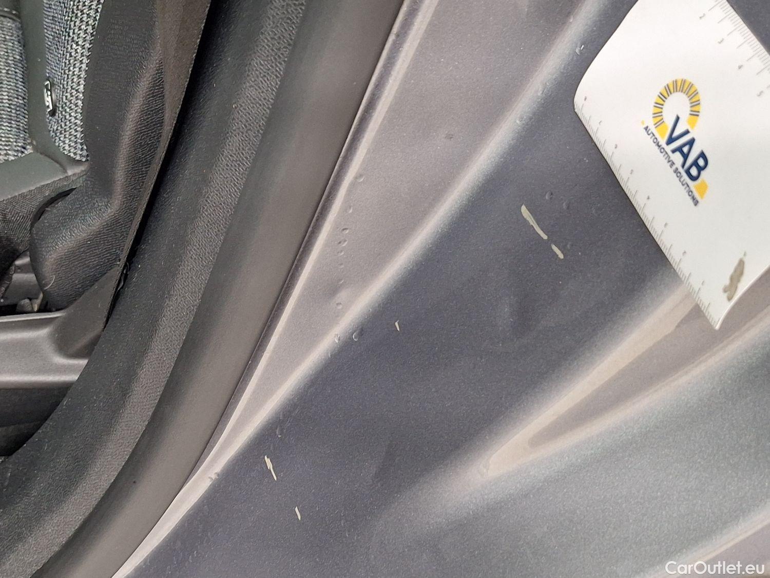  Peugeot  5008 Peugeot,  '16, Peugeot  1.5 BlueHDi 96kW S&S EAT8 Allure 5d #18