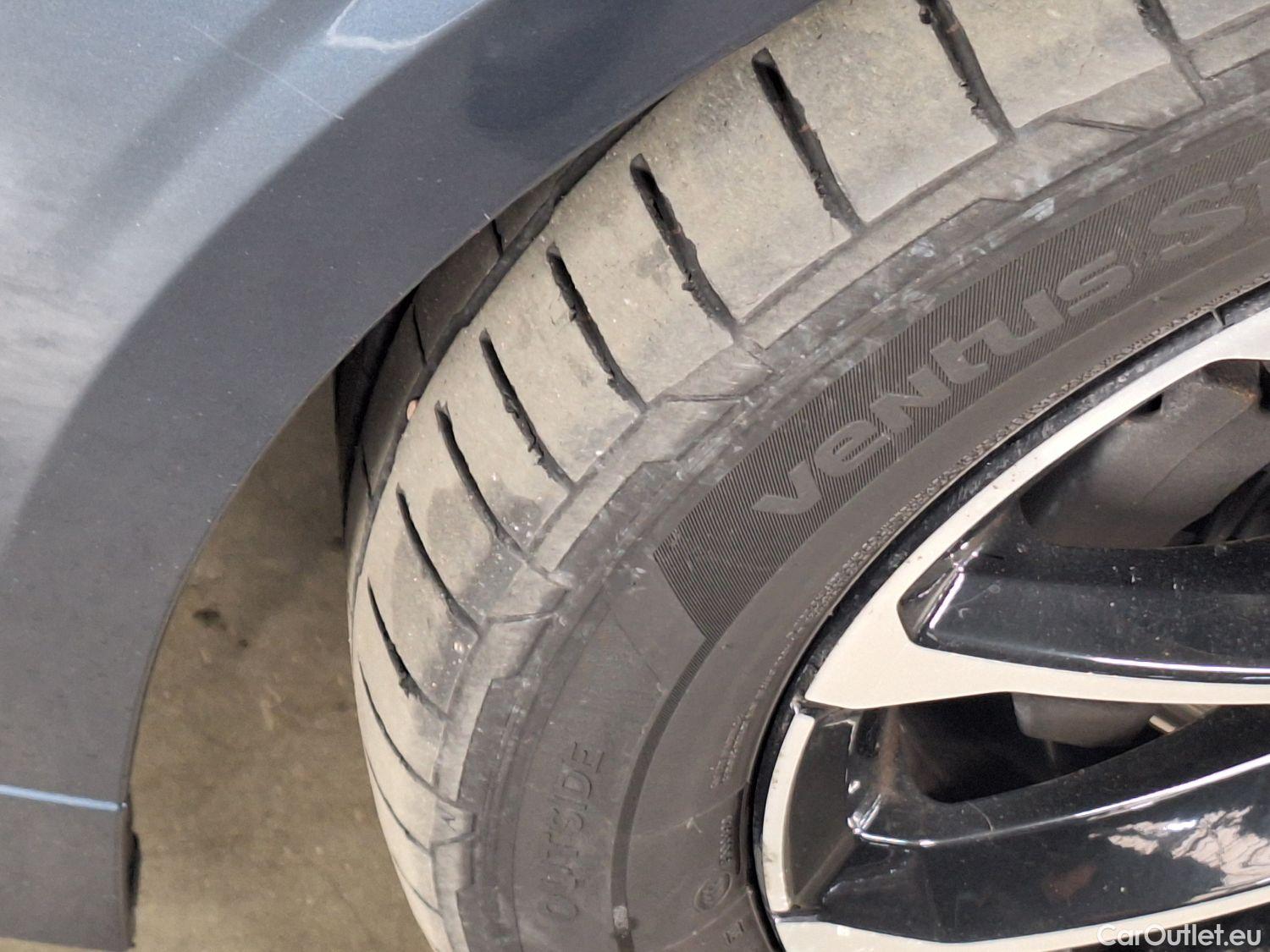  Volvo  V60 Volvo,  '18, Volvo  D3 Geartronic Momentum Pro 5d #48