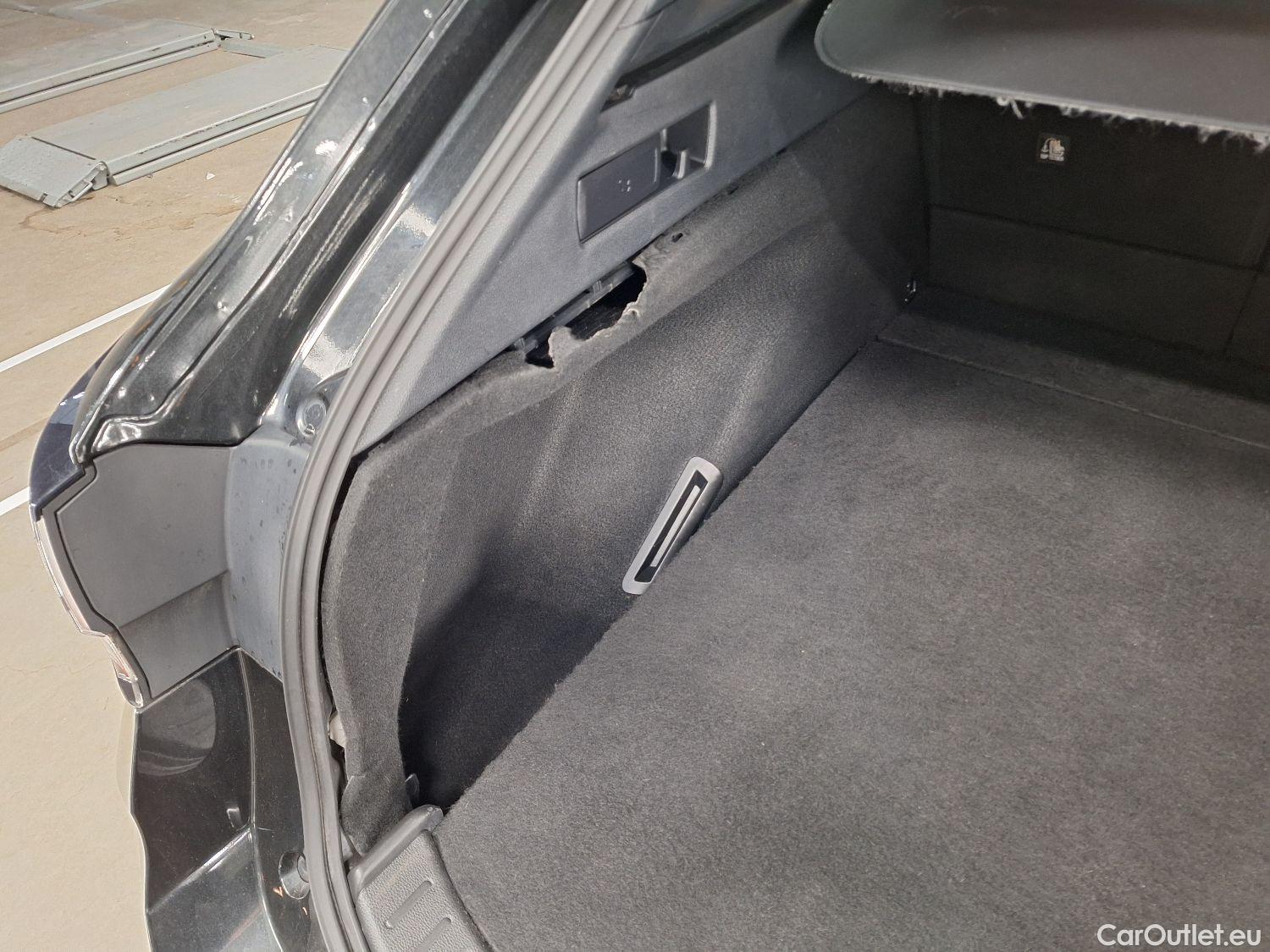  Toyota  Corolla Toyota,  TS '19, Toyota  Touring Sports 1.8 Hybrid Dynamic P #40