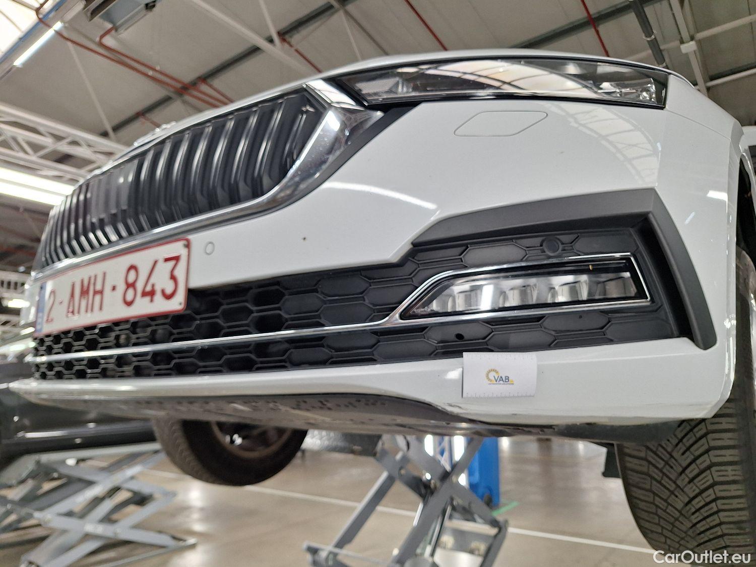  Skoda  Octavia Skoda,  Combi '20, Skoda  Combi 2.0 CRTDI 85kW Ambition 5d #1