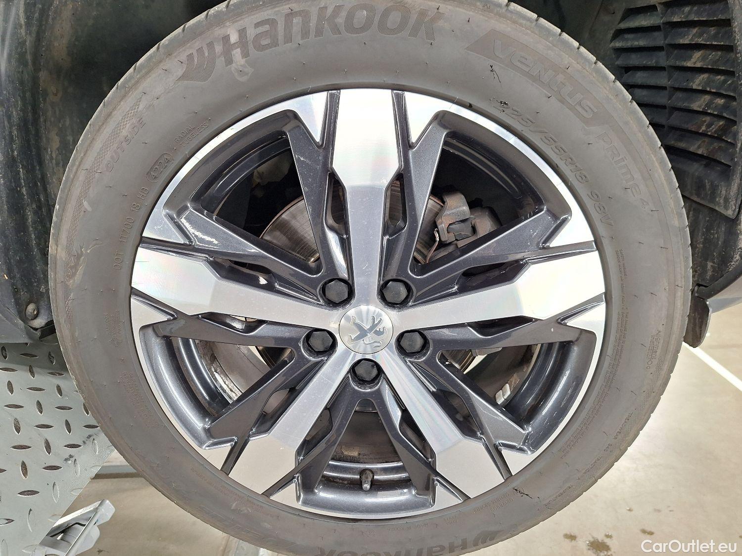  Peugeot  3008 Peugeot,  '16, Peugeot  1.5 BlueHDi 96kW S&S EAT8 GT Line 5d #1