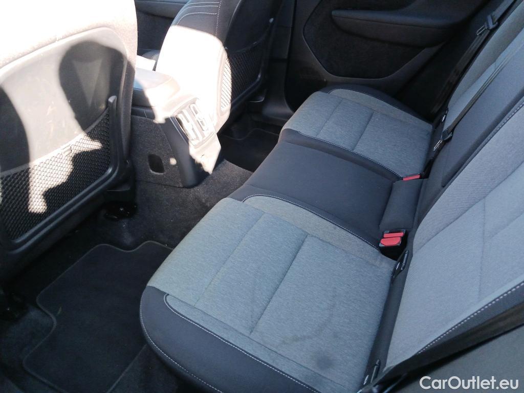  Volvo  XC 40 VOLVO XC40 / 2021 / 5P / todoterreno 1.5 T4 Recharge PHEV Core Auto #14