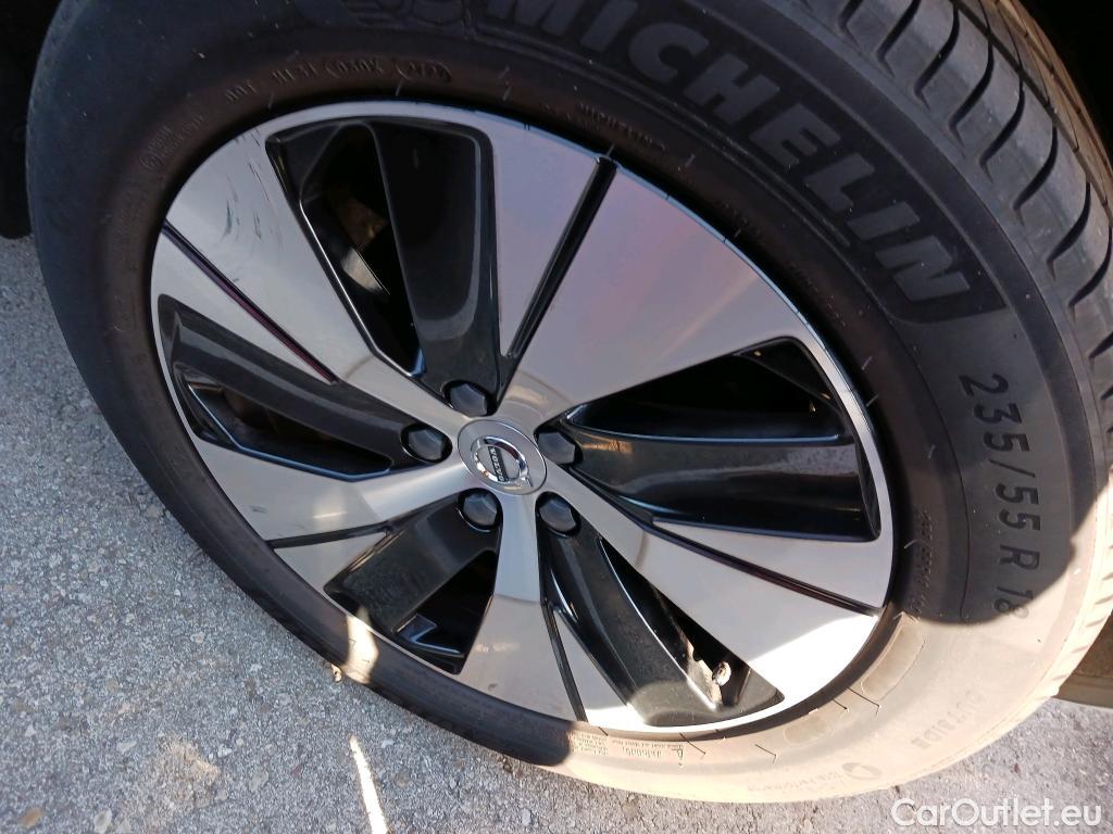  Volvo  XC 40 VOLVO XC40 / 2021 / 5P / todoterreno 1.5 T4 Recharge PHEV Core Auto #3