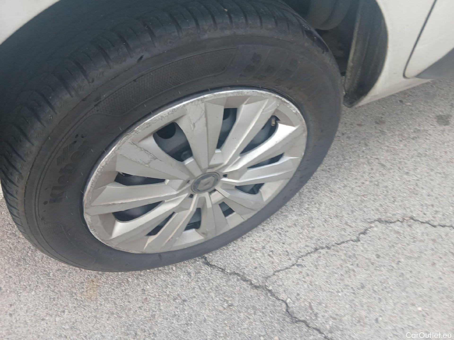  Renault  EXPRESS RENAULT  / 2021 / 4P / furgón derivado de turismo Confort 1.5 Blue dCi 55 kW (75 cv) #44