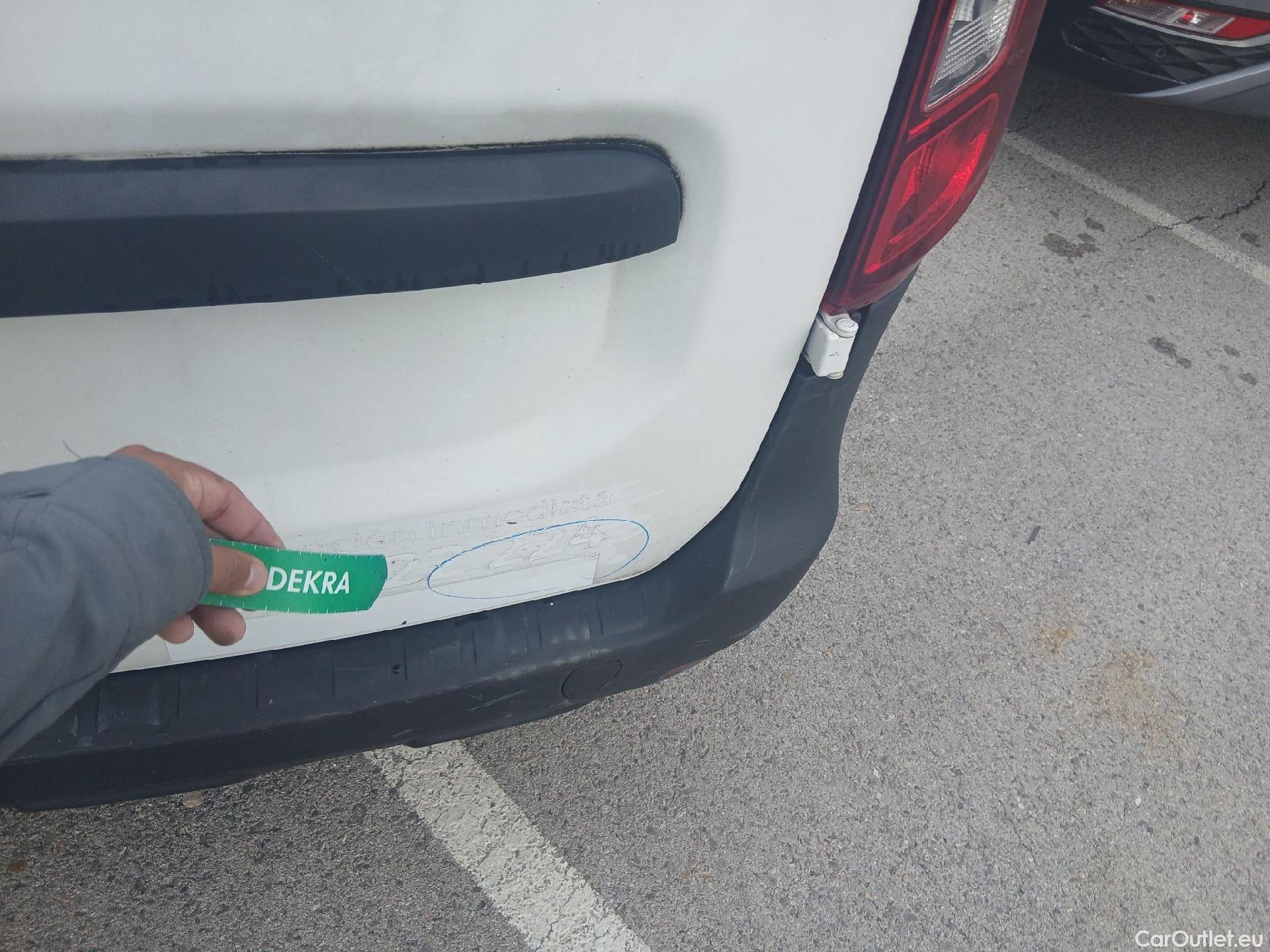  Renault  EXPRESS RENAULT  / 2021 / 4P / furgón derivado de turismo Confort 1.5 Blue dCi 55 kW (75 cv) #40