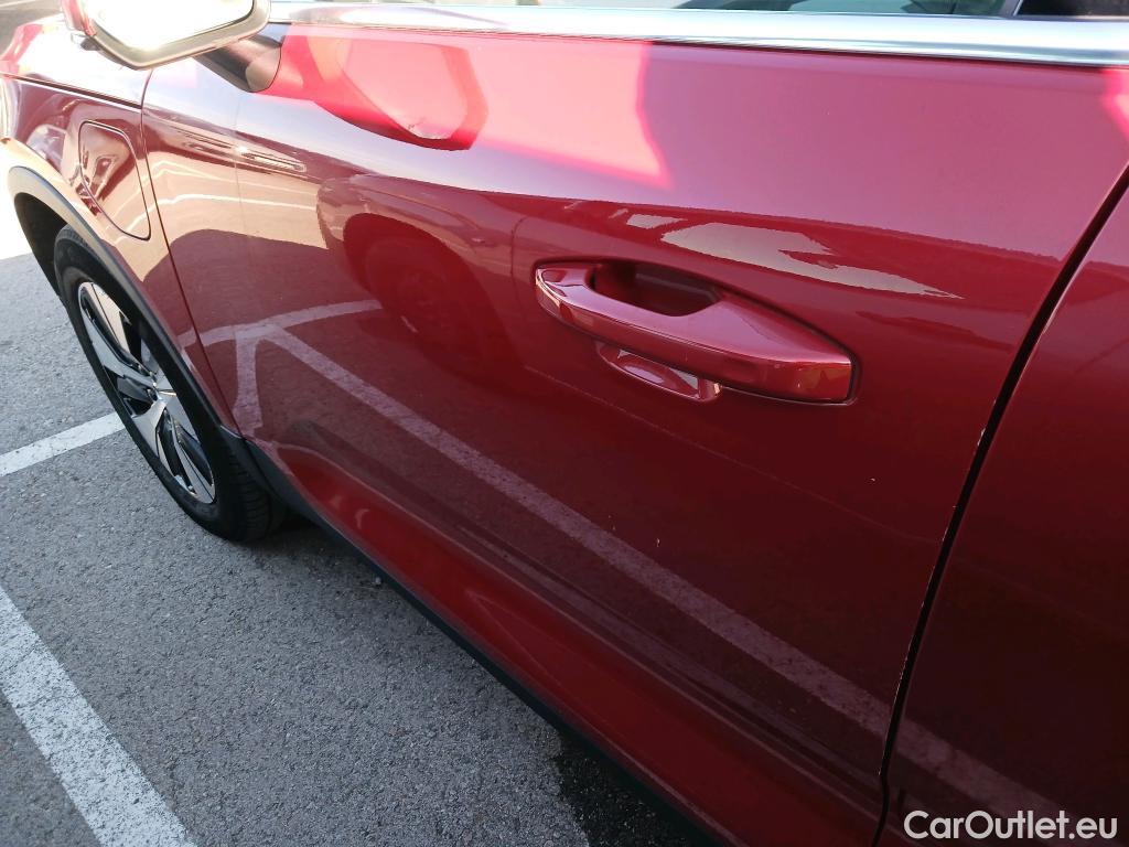  Volvo  XC 40 VOLVO XC40 / 2021 / 5P / todoterreno 1.5 T4 Recharge PHEV Core Auto #11