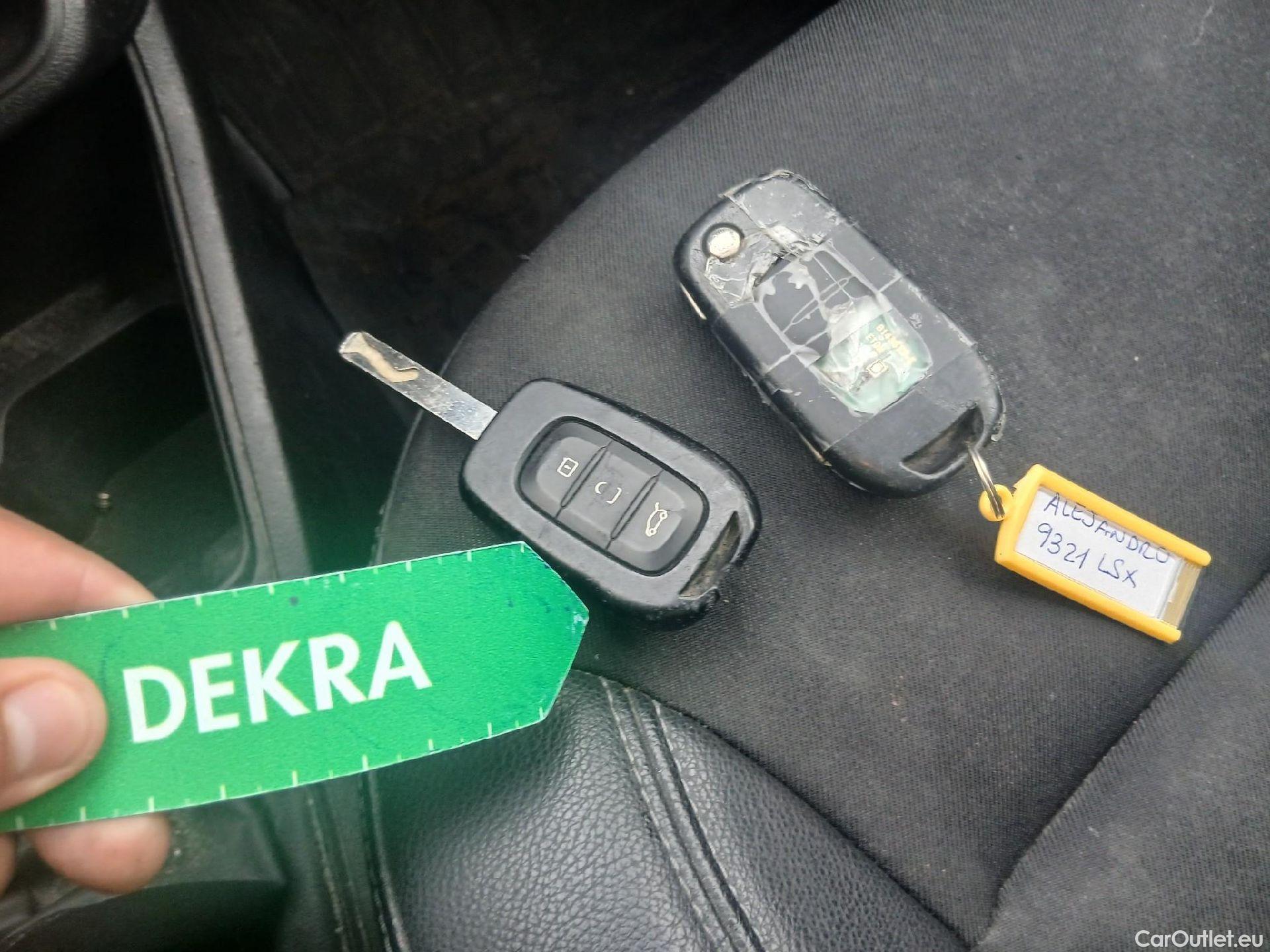  Renault  EXPRESS RENAULT  / 2021 / 4P / furgón derivado de turismo Confort 1.5 Blue dCi 55 kW (75 cv) #2