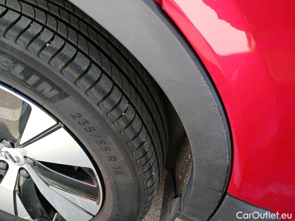  Volvo  XC 40 VOLVO XC40 / 2021 / 5P / todoterreno 1.5 T4 Recharge PHEV Core Auto #25