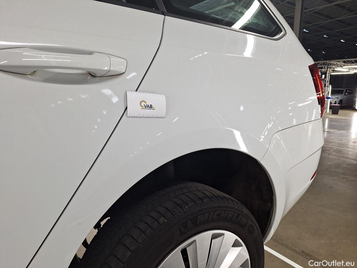  Skoda  Octavia Skoda,  Combi FL'16, Skoda  Combi 1.6 CRTDI GreenTec 85kW Ambiti #21