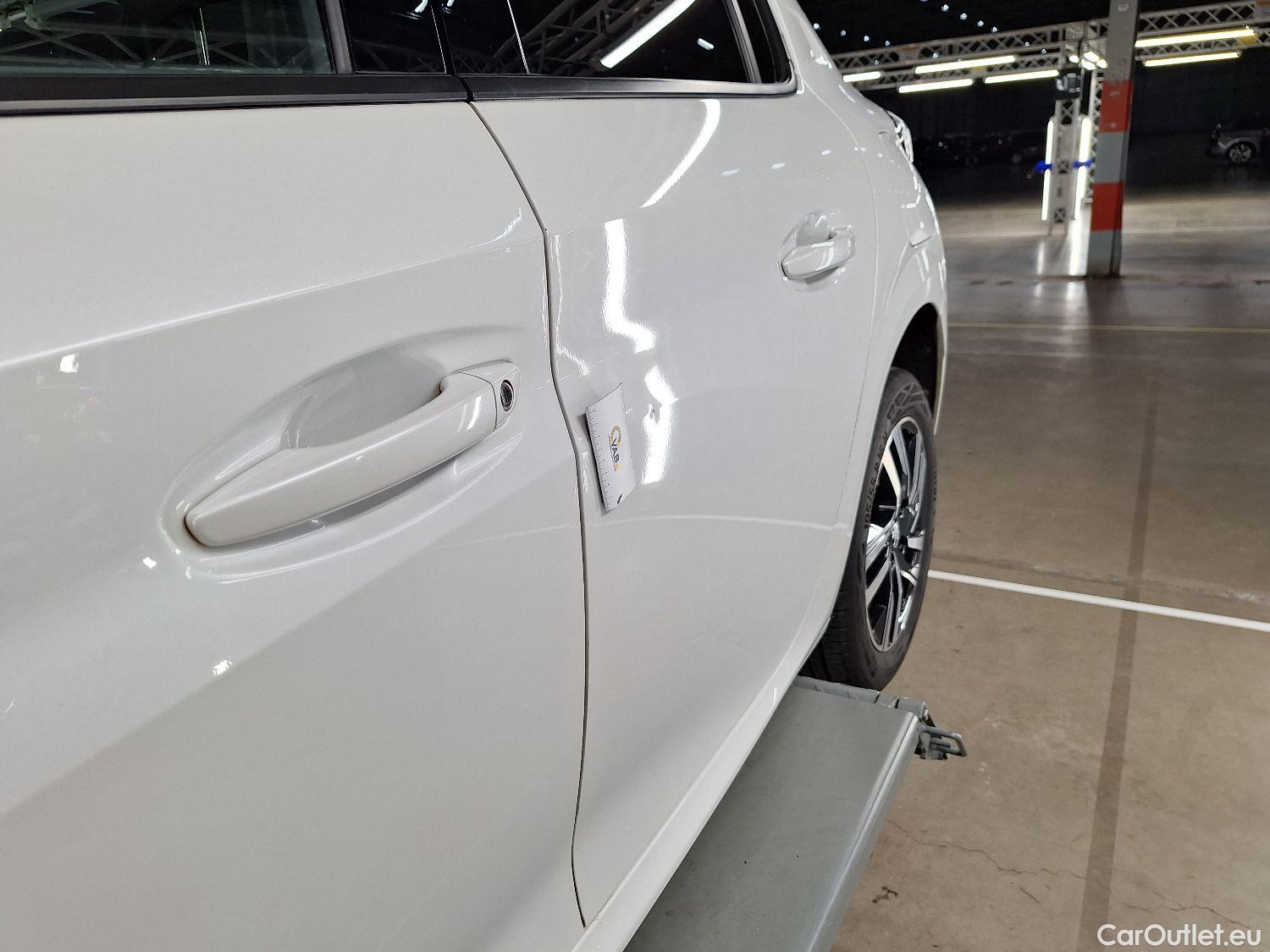  Peugeot  208 Peugeot,  '19, Peugeot  1.2 PureTech 100 MAN6 S&S ?6.3 Allure  #13