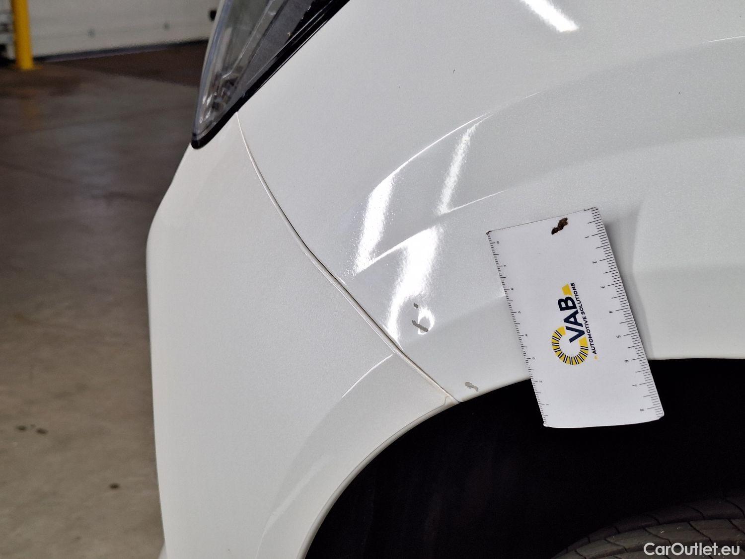  Peugeot  208 Peugeot,  '19, Peugeot  1.2 PureTech 100 MAN6 S&S ?6.3 Allure  #15