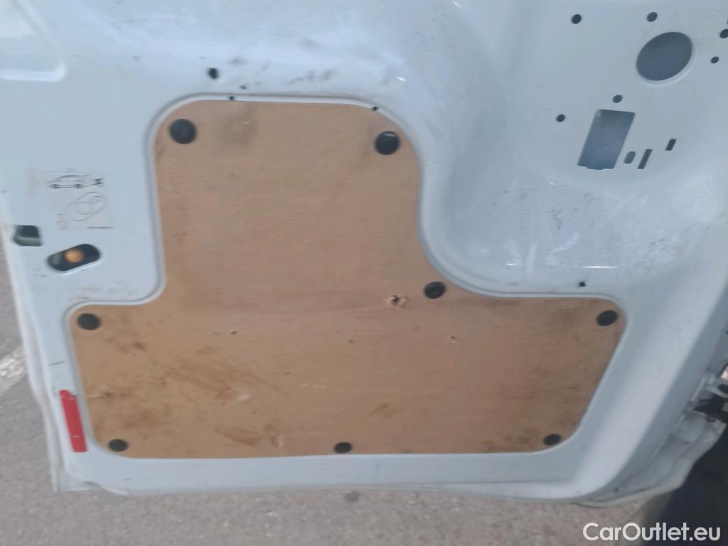  Ford  Transit FORD  Courier/2014/4P/furgón der.turis Van 1.5 TDCi 56kW Trend #38