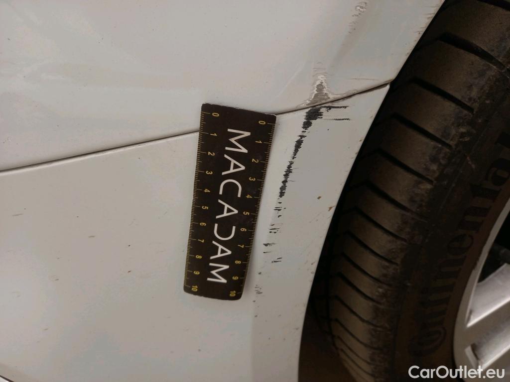  Audi  A3 AUDI  Sportback / 2016 / 5P / Berline 40 TFSI 190 QUAT S TRONIC BUSI L SB #5