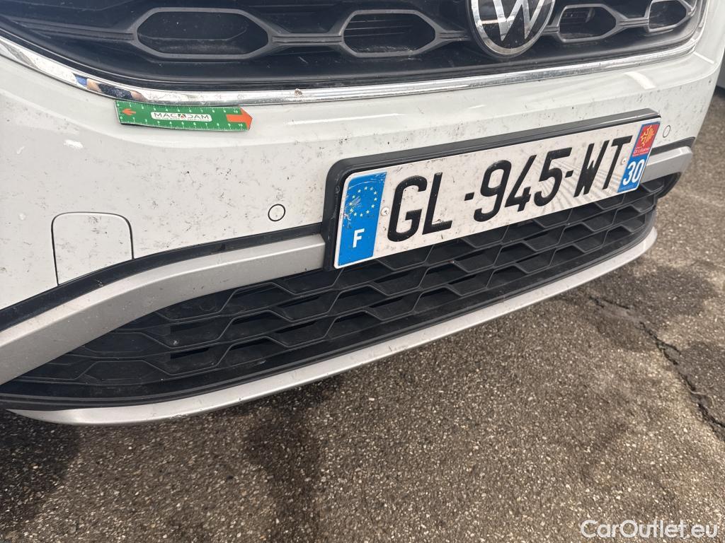  Volkswagen  T-ROC VOLKSWAGEN  / 2021 / 5P / SUV 2.0 TDI 150 LIFE BUSINESS DSG7 #9