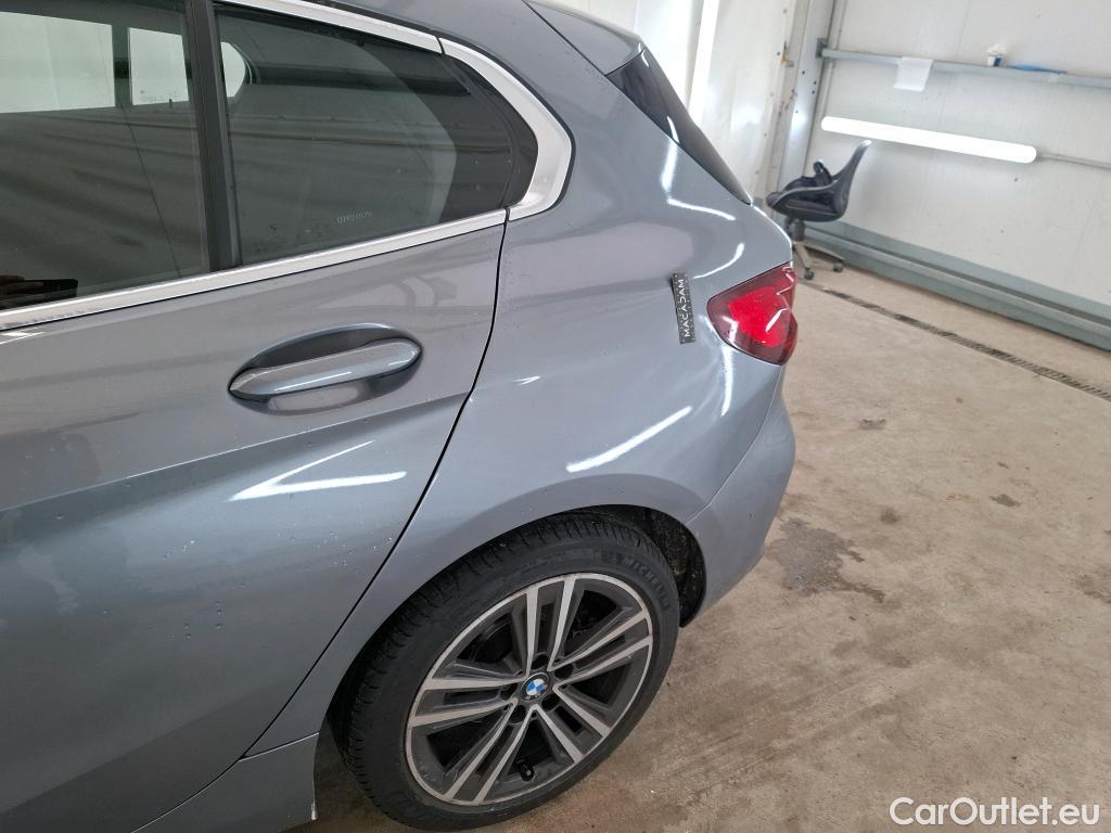  Bmw  Serie 1 BMW Série 1 / 2019 / 5P / Berline 116i DKG7 Business Design #8