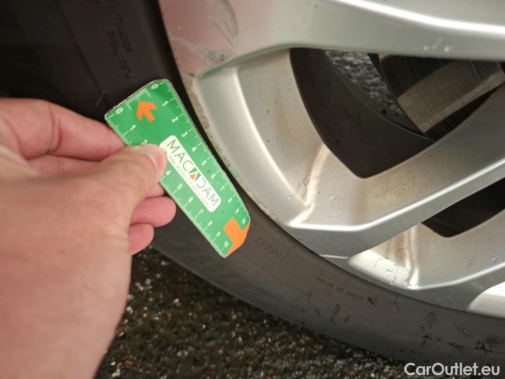  Ford  Kuga  Titanium Hybrid 2.5 190CV BVA6 E6dT #18