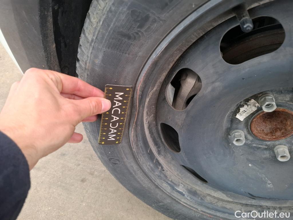  Peugeot  208  (e-) Active Business 50kWh BVA #5