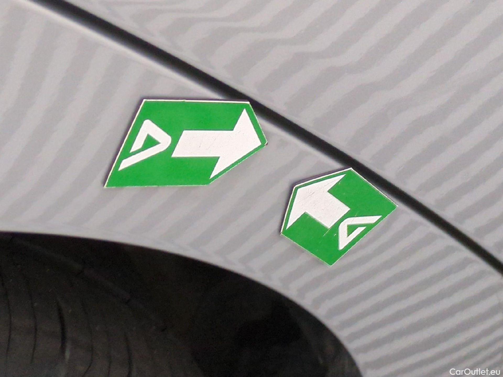  Nissan  Micra NISSAN  / 2016 / 5P / Berline IG-T 100 Business Edition #19