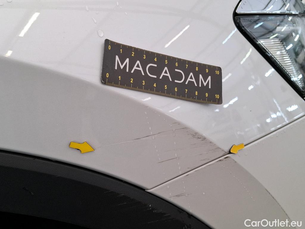  Volkswagen  Tiguan VOLKSWAGEN  / 2016 / 5P / SUV 1.5 TSI 150 EVO DSG7 Carat #2