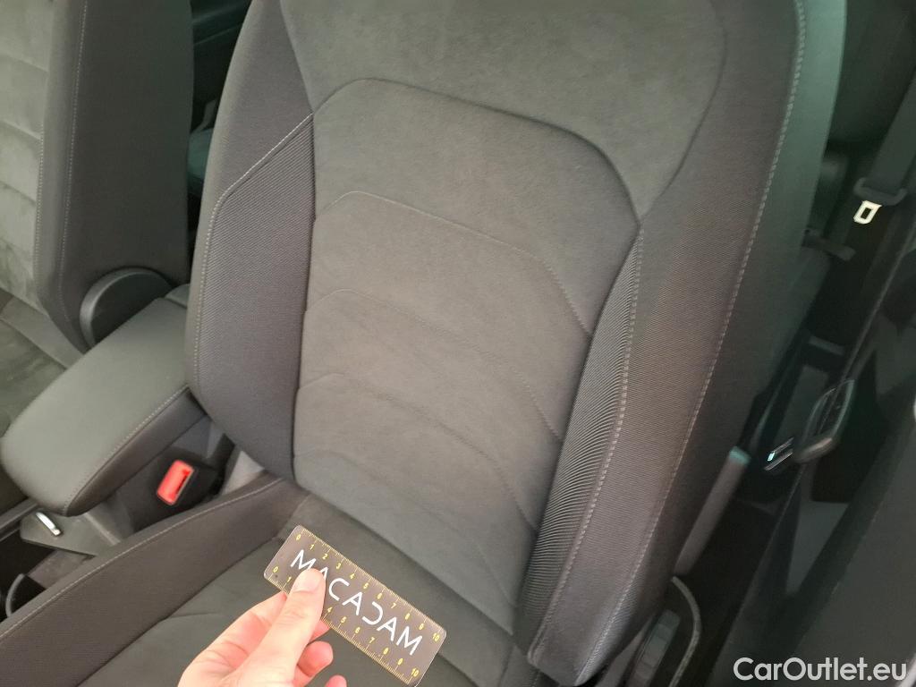  Volkswagen  Tiguan VOLKSWAGEN  / 2016 / 5P / SUV 1.5 TSI 150 EVO DSG7 Carat #29