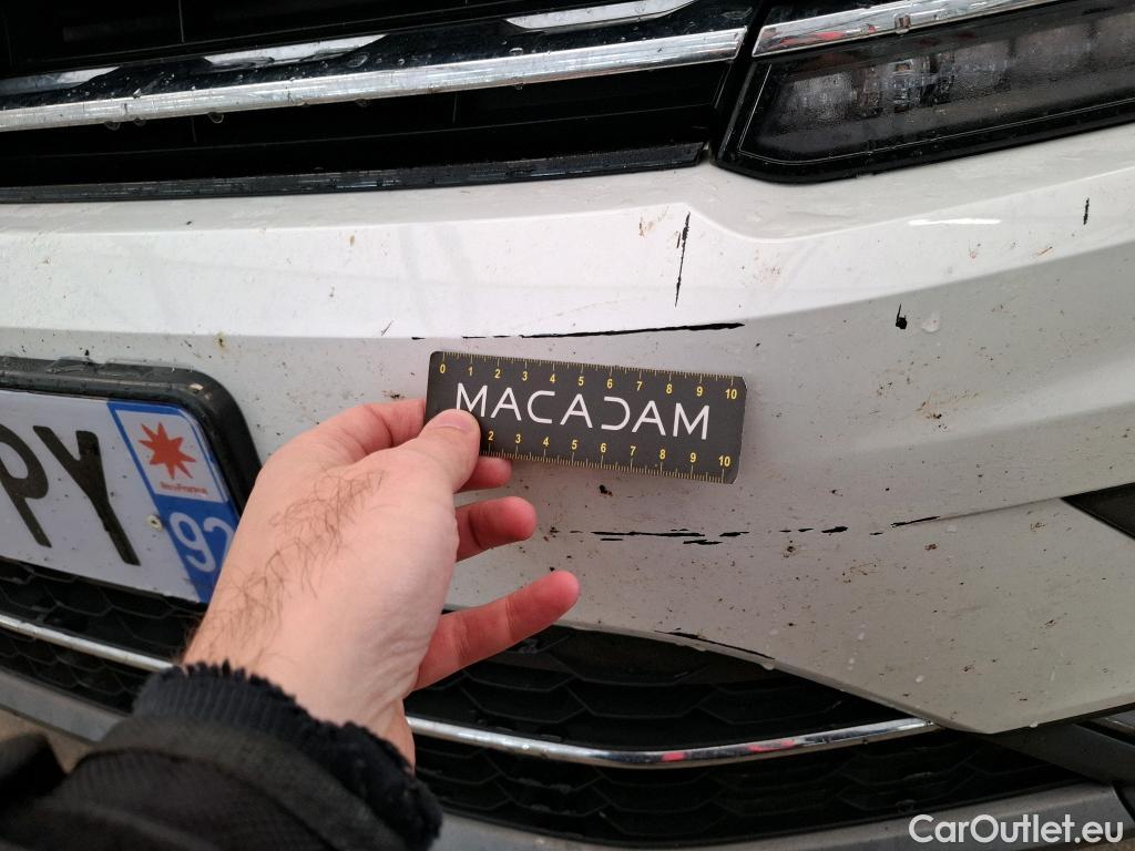  Volkswagen  Tiguan VOLKSWAGEN  / 2016 / 5P / SUV 1.5 TSI 150 EVO DSG7 Carat #8