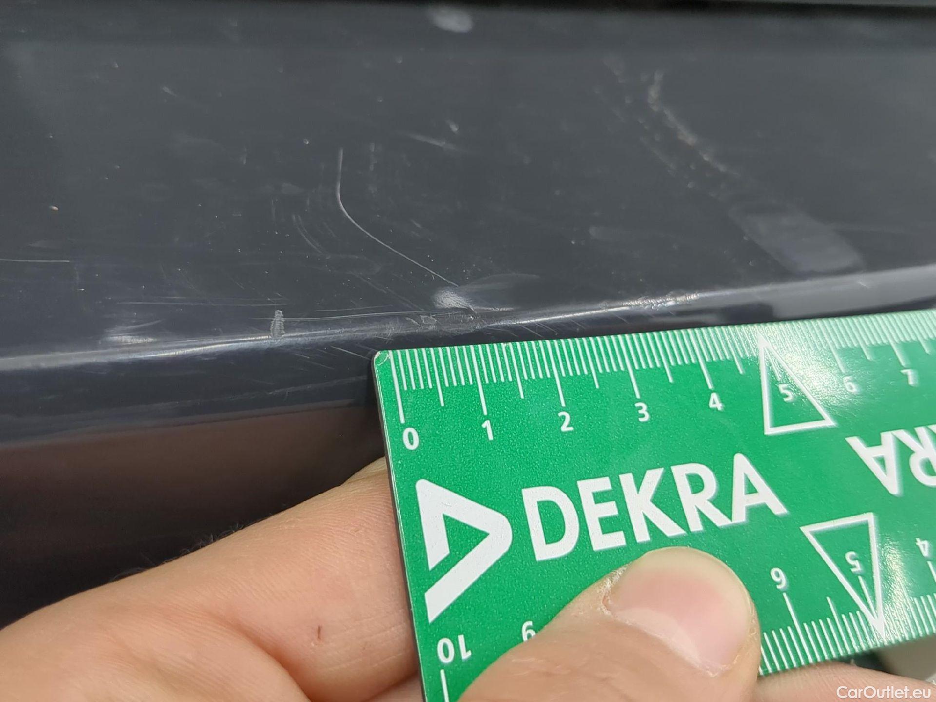  Volkswagen  T-ROC  R-Line 2.0 TDI 150CV BVM6 E6d #19