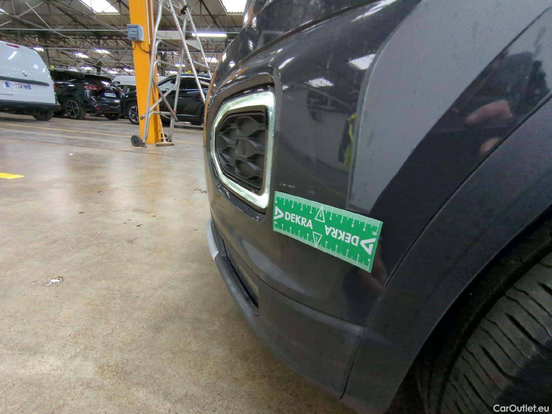  Volkswagen  T-ROC  R-Line 2.0 TDI 150CV BVM6 E6d #8