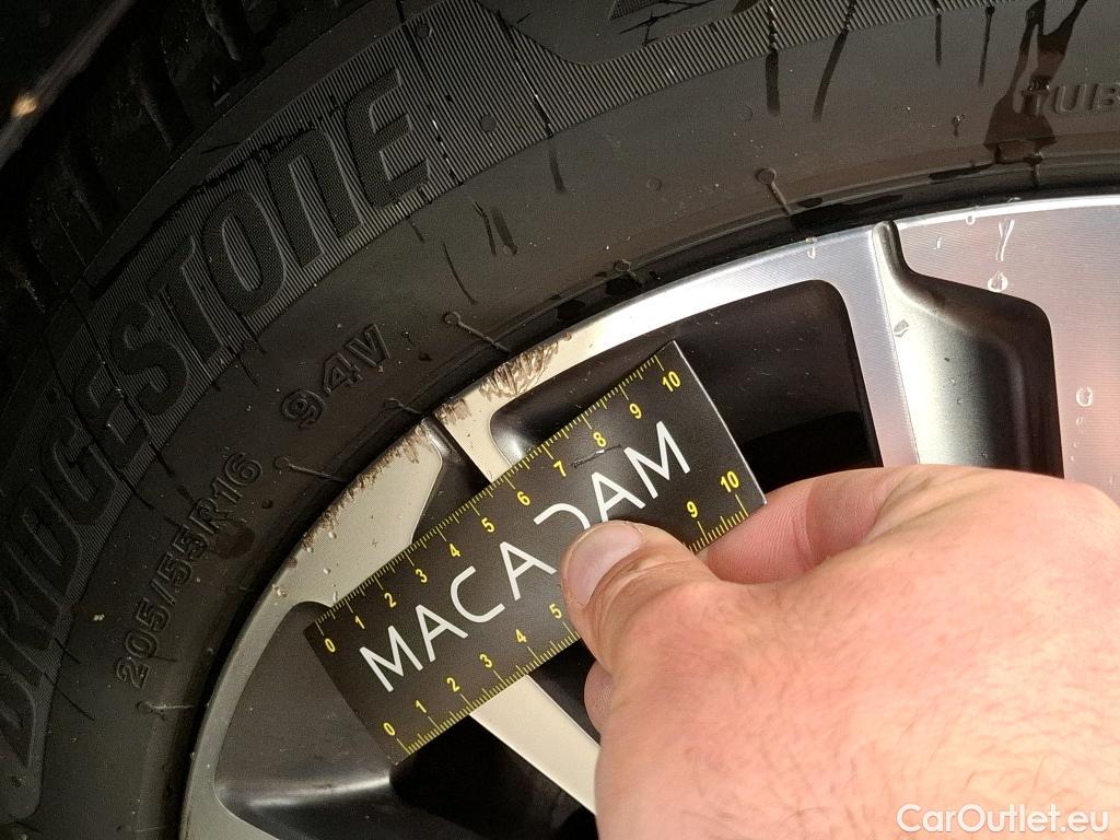  Peugeot  308  Allure Business 1.2 PureTech 130CV BVA8 E6d #17