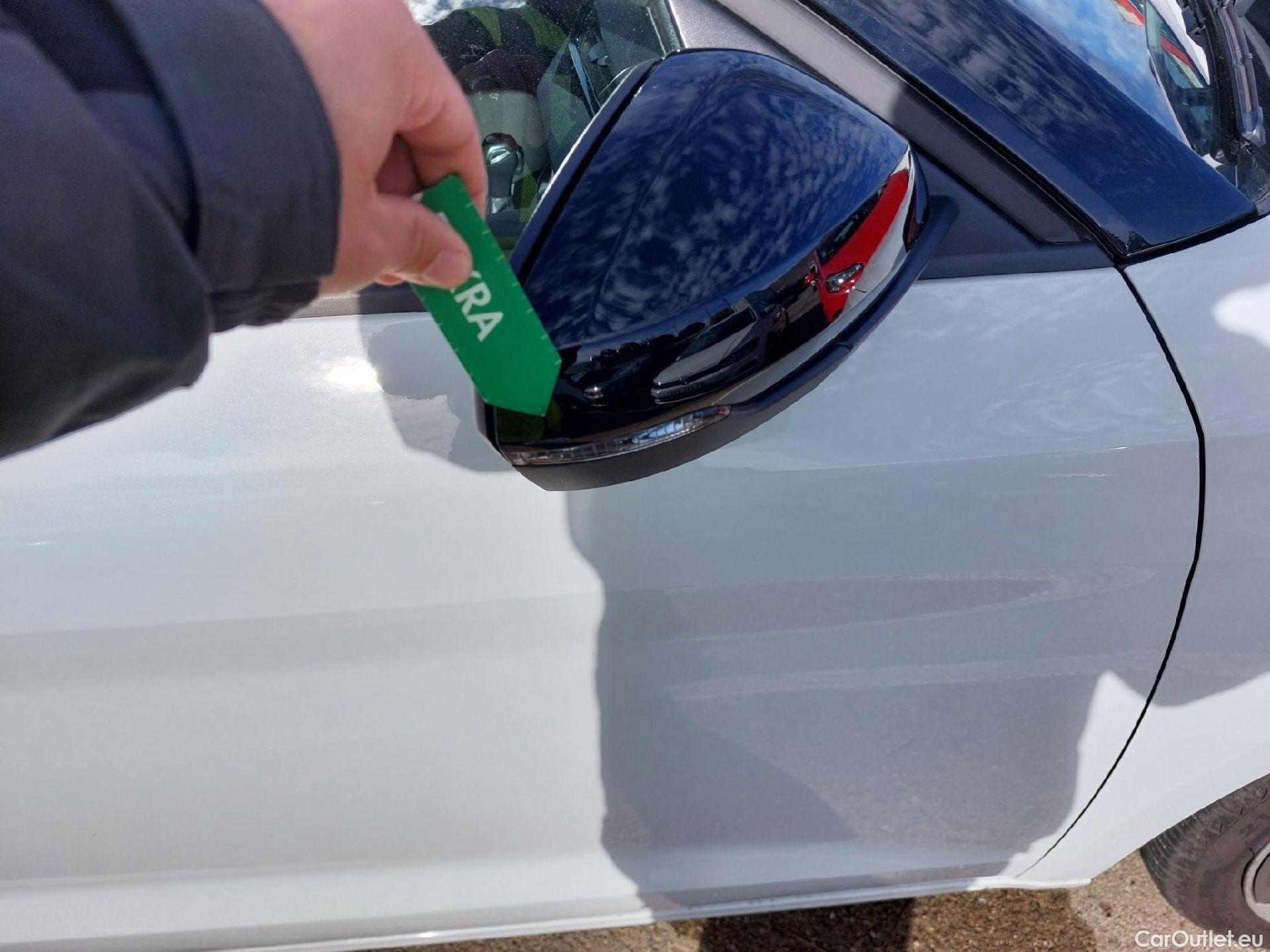  Audi  A1 Sportback AUDI A1 / 2018 / 5P / berlina con portón Sportback Advanced 30 TFSI 85kW S tronic #18