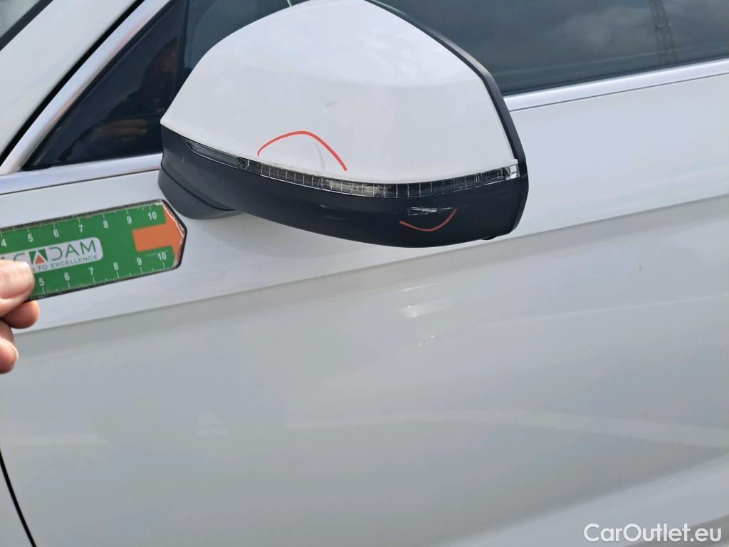  Audi  Q5 AUDI  / 2016 / 5P / todoterreno S line 35 TDI 120kW quattro S tronic (CX) #31