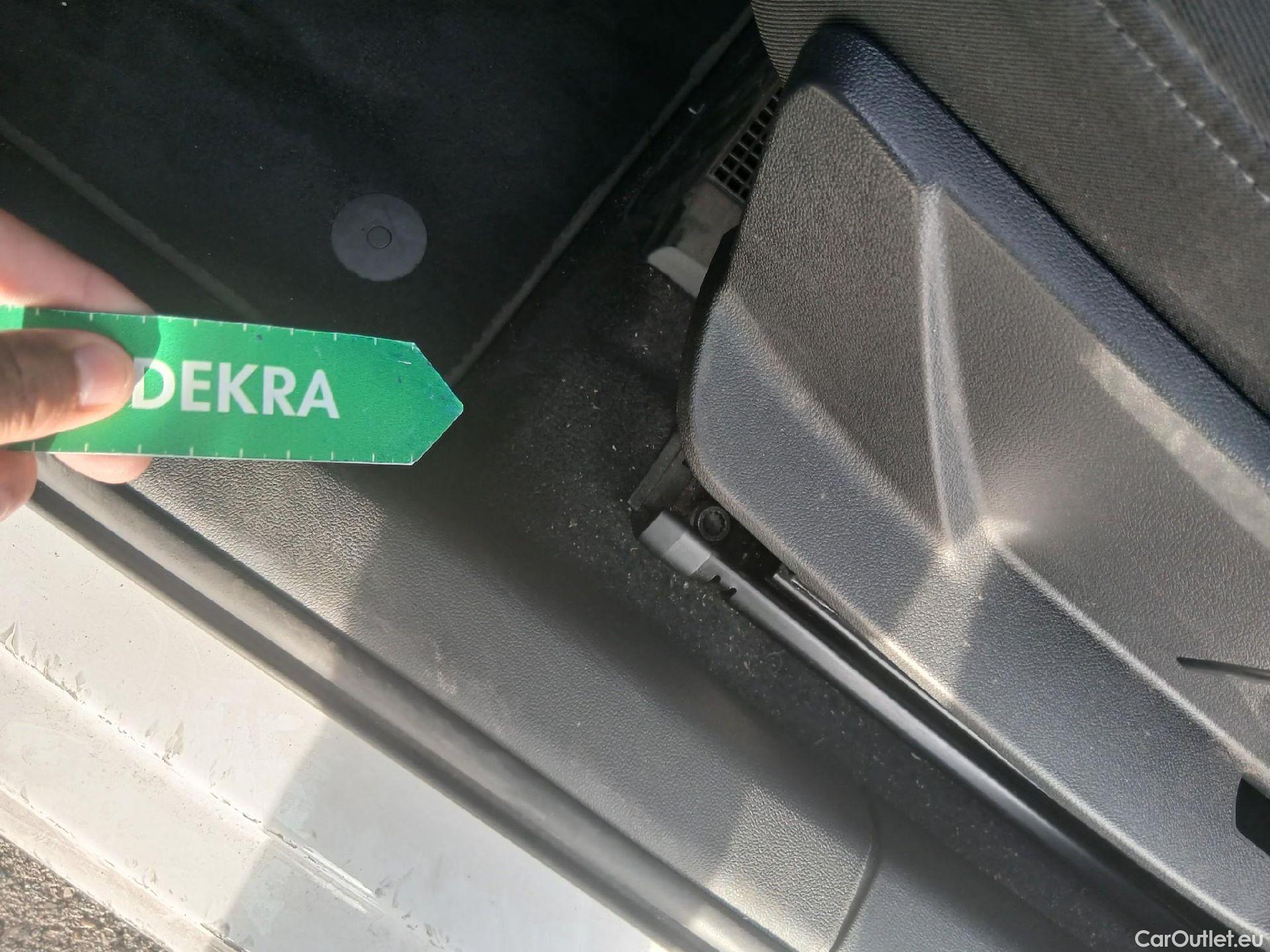  Audi  A3 AUDI  / 2020 / 5P / berlina con portón Sportback 30 TFSI 81kW (110CV) S tronic #2