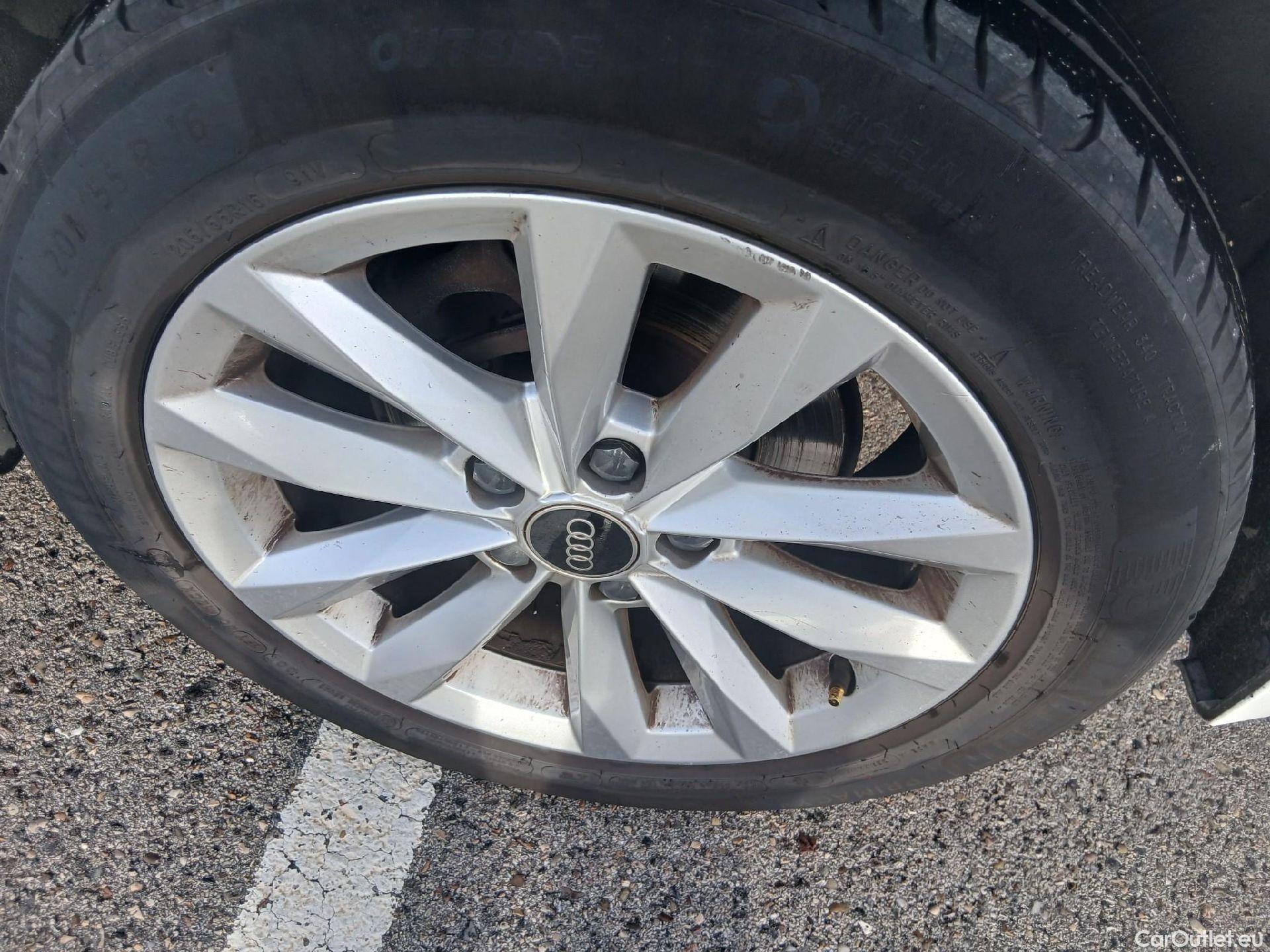  Audi  A3 AUDI  / 2020 / 5P / berlina con portón Sportback 30 TFSI 81kW (110CV) S tronic #17