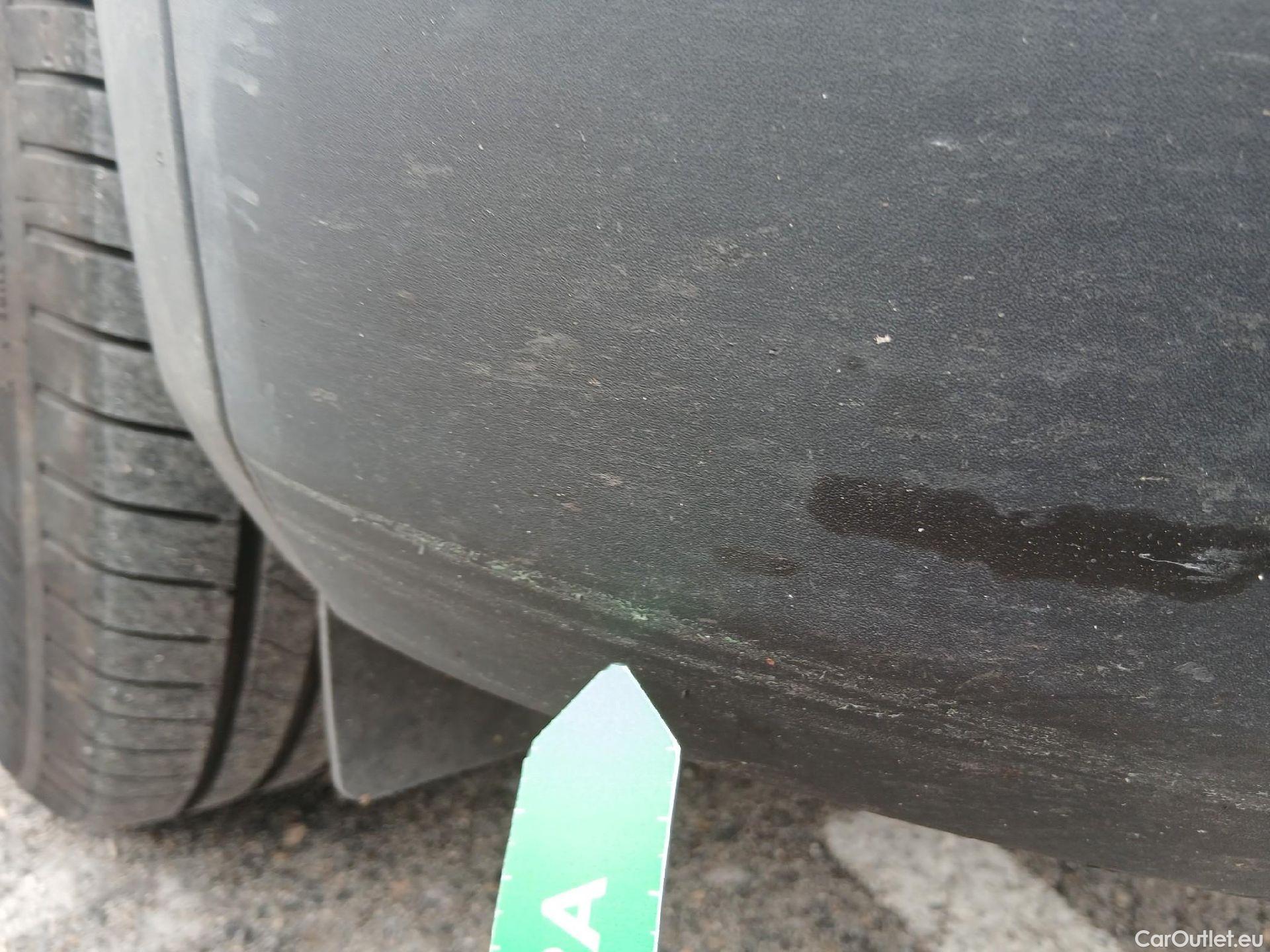  Peugeot  2008 PEUGEOT  / 2019 / 5P / todoterreno Allure BlueHDI 130 S&S EAT8 #6