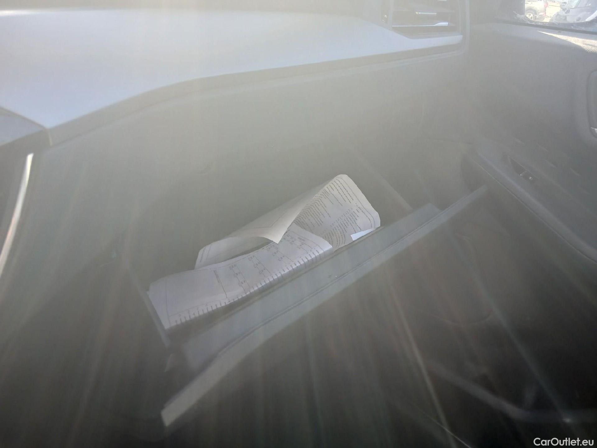  Ford  Kuga FORD  / 2019 / 5P / todoterreno Titanium 2.0 EcoBlue MHEV 110kW (150CV) #1