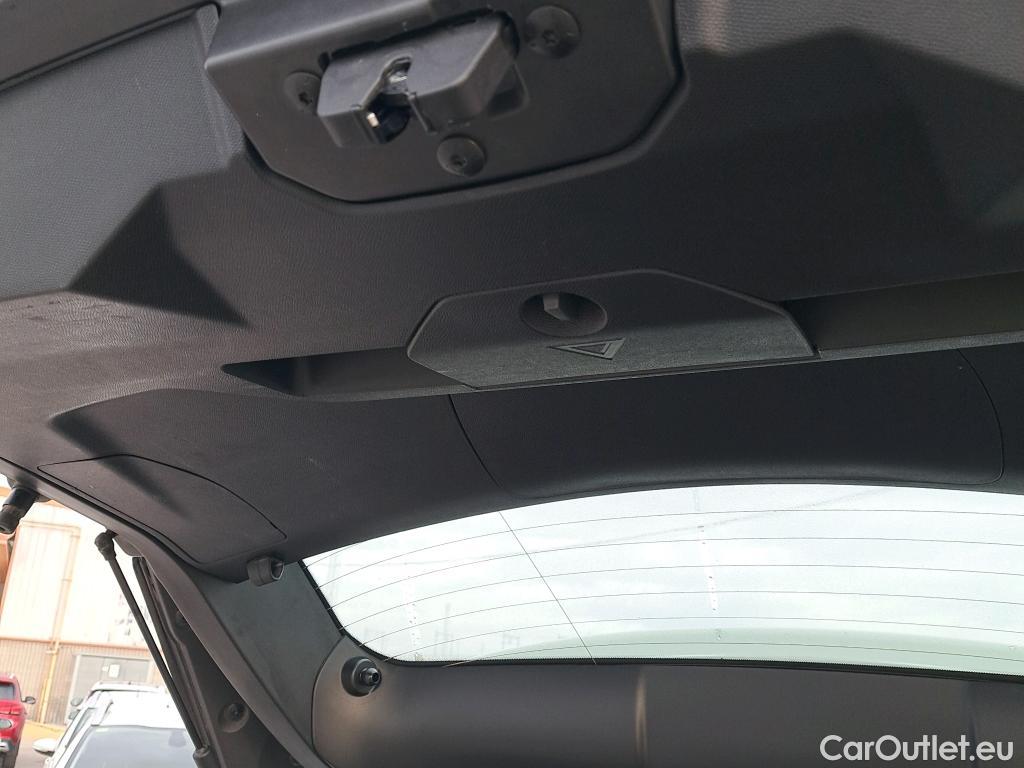  Peugeot  3008 PEUGEOT  / 2020 / 5P / todoterreno 1.5 BlueHDi 96kW (130CV) S&S Active Pack #26