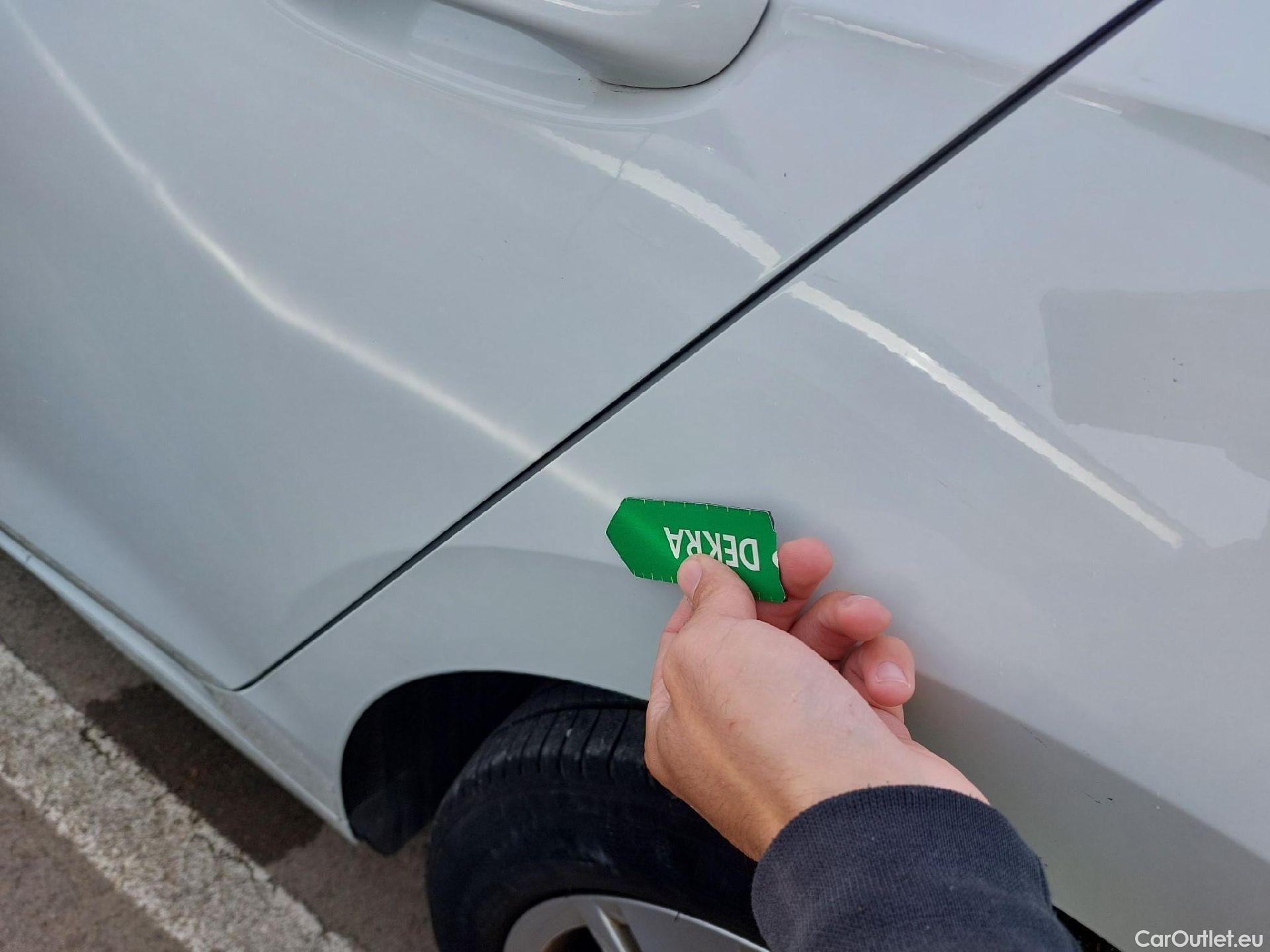  Volkswagen  Golf  VOLKSWAGEN / 2020 / 5P / berlina con portón Life 2.0 TDI 85kW (115CV) #7