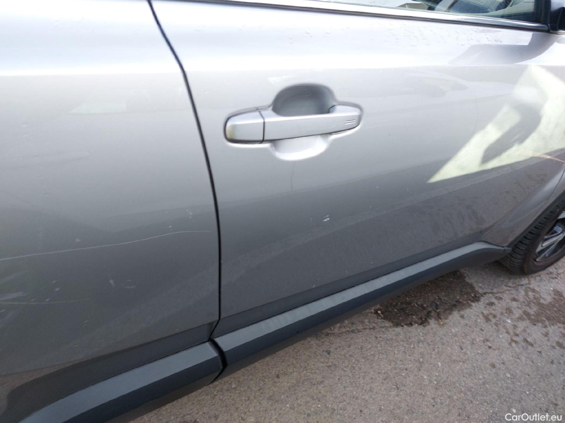  Toyota  C-HR TOYOTA  / 2016 / 5P / todoterreno 1.8 125H Advance (CX) #20