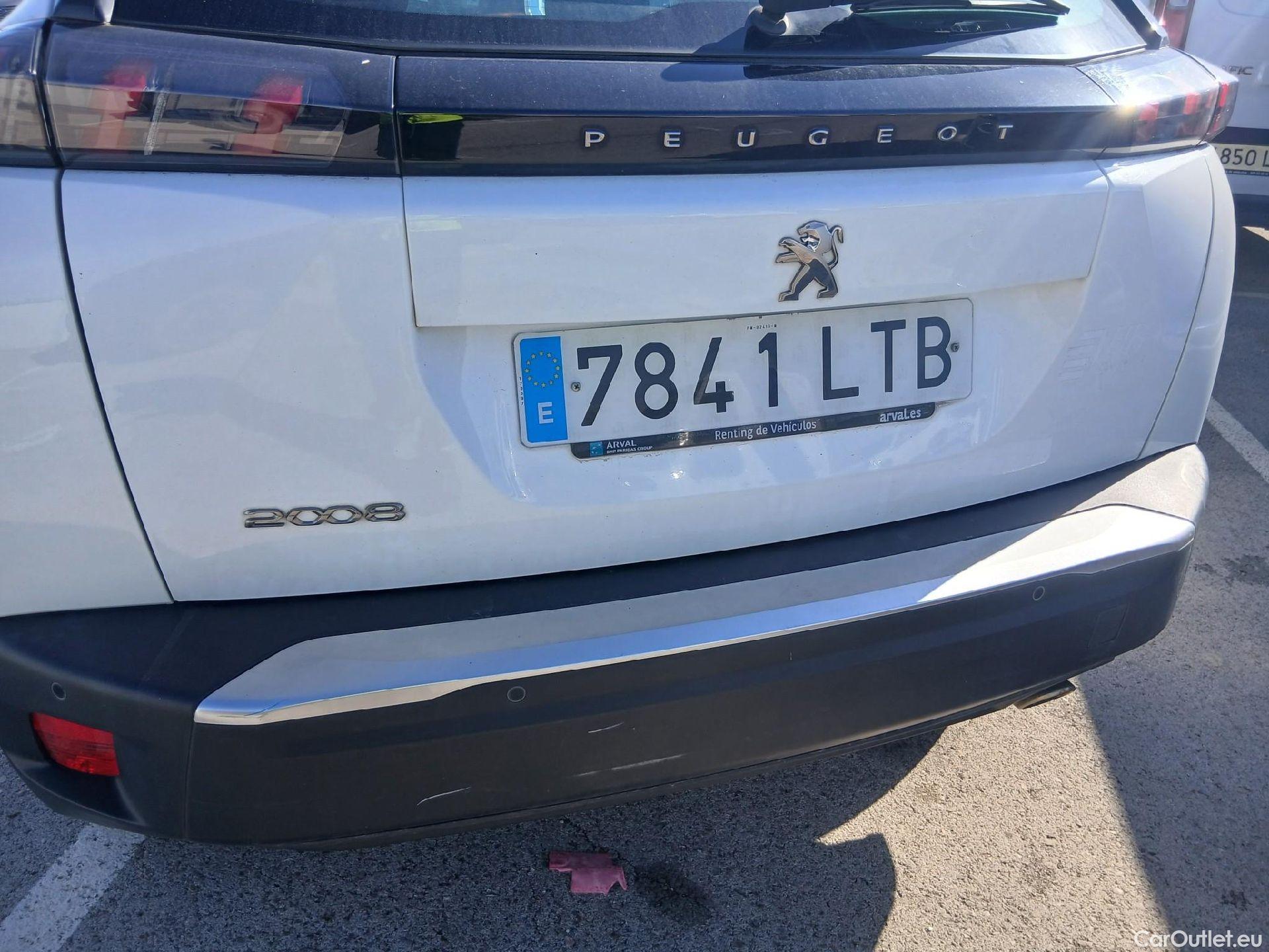  Peugeot  2008 PEUGEOT  / 2019 / 5P / todoterreno Active BlueHDI 81kW (110CV) #21