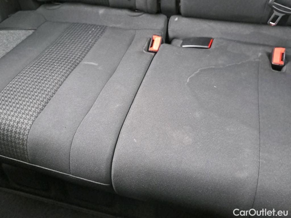  Peugeot  3008 PEUGEOT  / 2020 / 5P / todoterreno 1.5 BlueHDi 96kW (130CV) S&S Active Pack #17