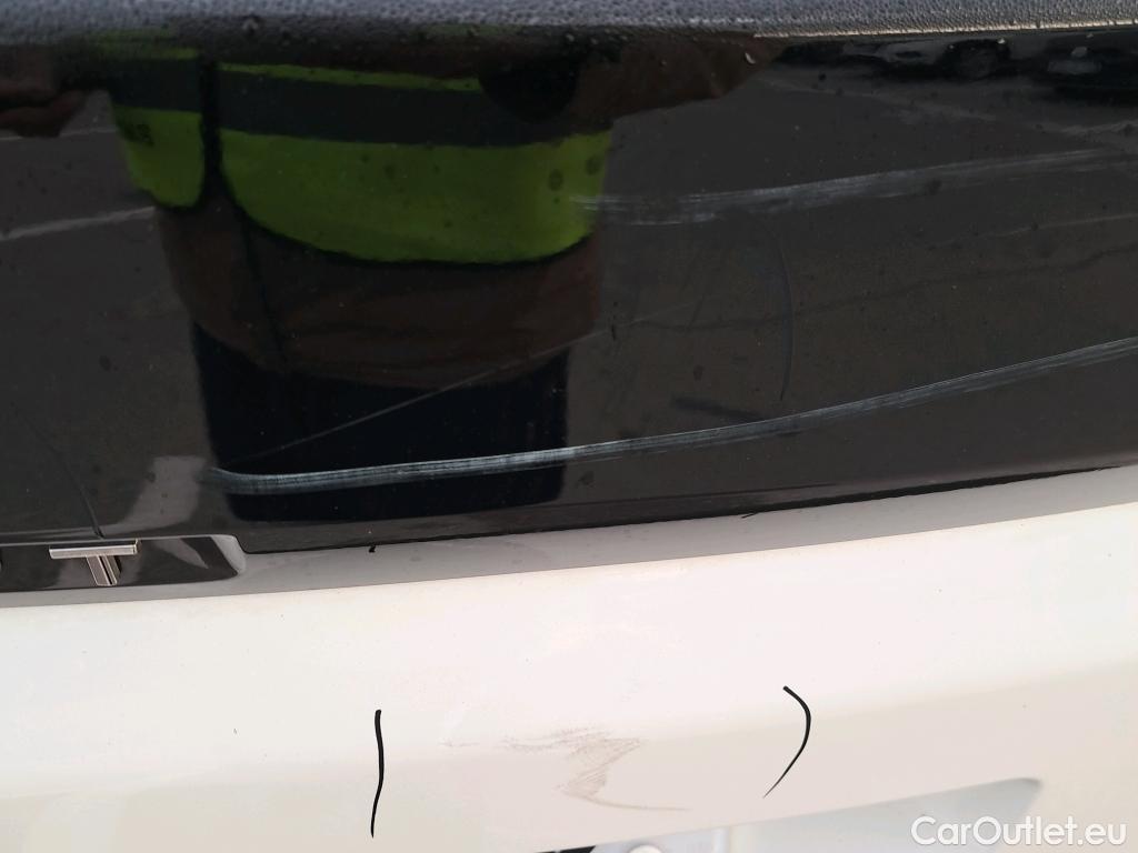  Peugeot  3008 PEUGEOT  / 2020 / 5P / todoterreno 1.5 BlueHDi 96kW (130CV) S&S Active Pack #44