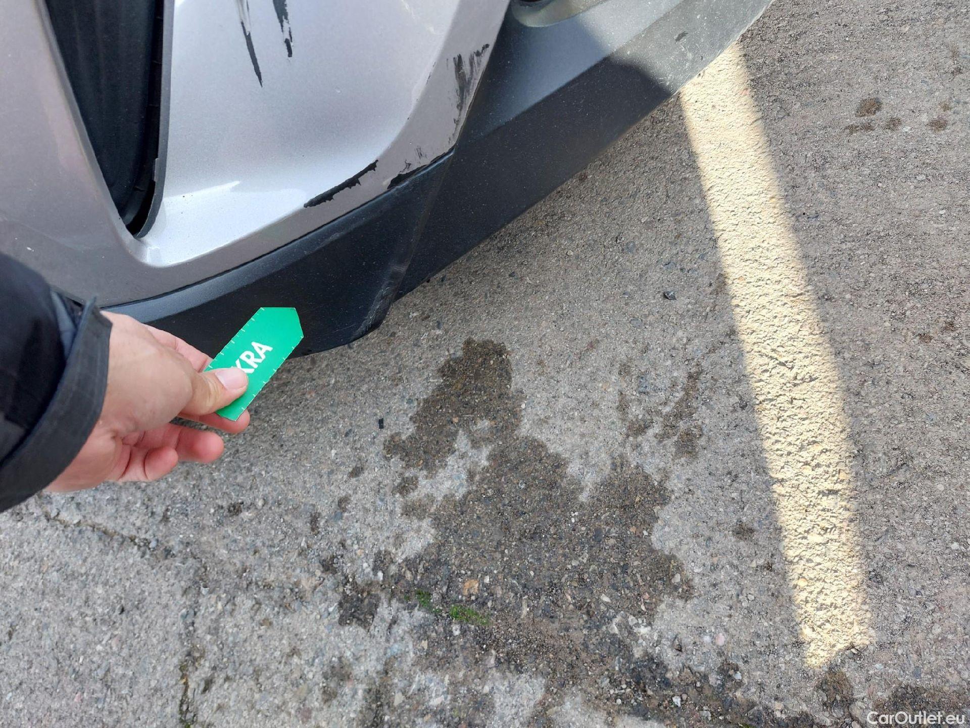  Toyota  C-HR TOYOTA  / 2016 / 5P / todoterreno 1.8 125H Advance (CX) #26