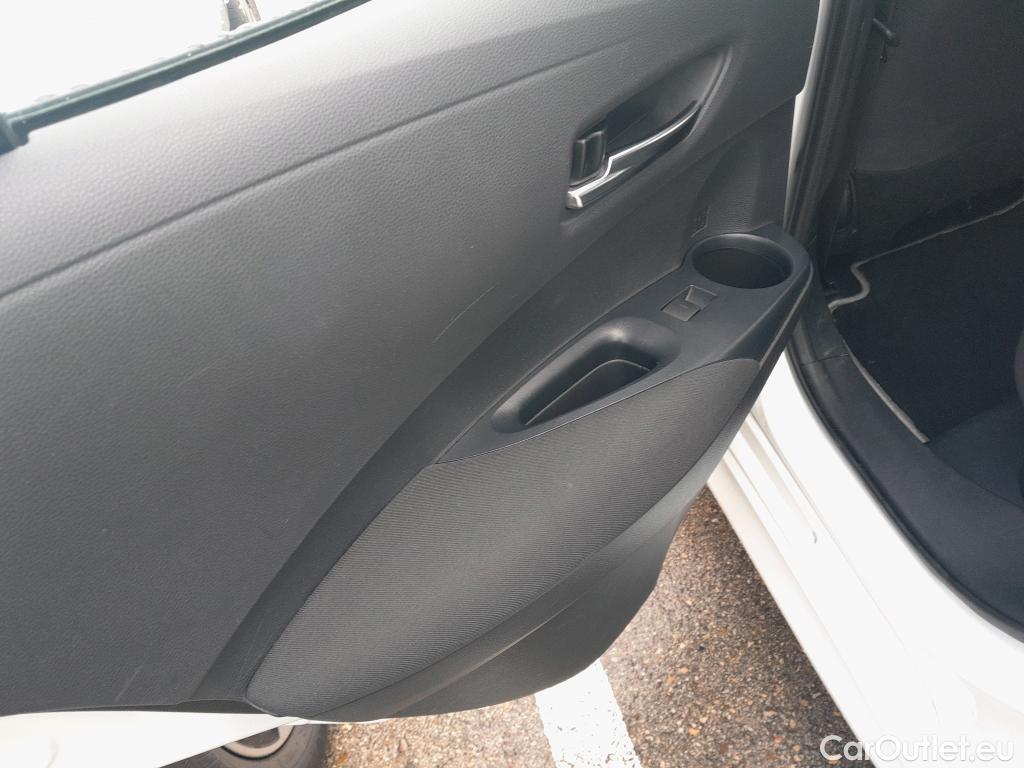  Toyota  Corolla TOYOTA  1.8 125H ACTIVE TECH E-CVT #9