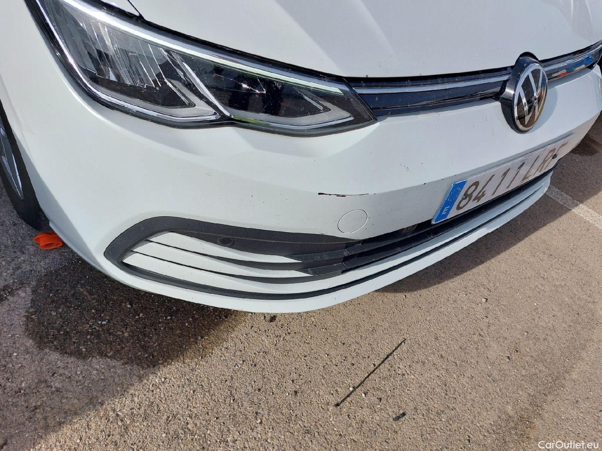  Volkswagen  Golf  VOLKSWAGEN / 2020 / 5P / berlina con portón Life 2.0 TDI 85kW (115CV) #2